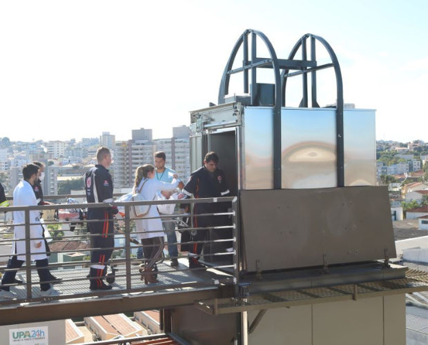 Estrutura do CHSL salva vida de paciente com AVC trazida de helicptero at o hospital